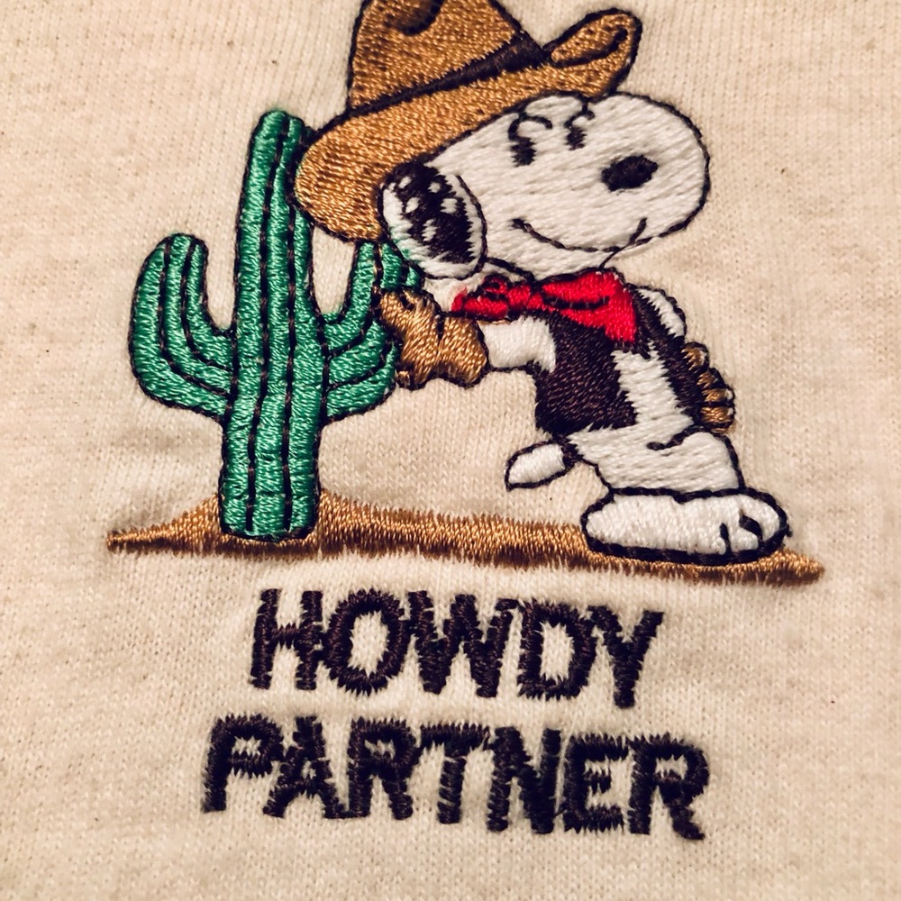 Riot Society X Peanuts Snoopy Howdy Partner Embroidered Graphic Tee - Cream XXL